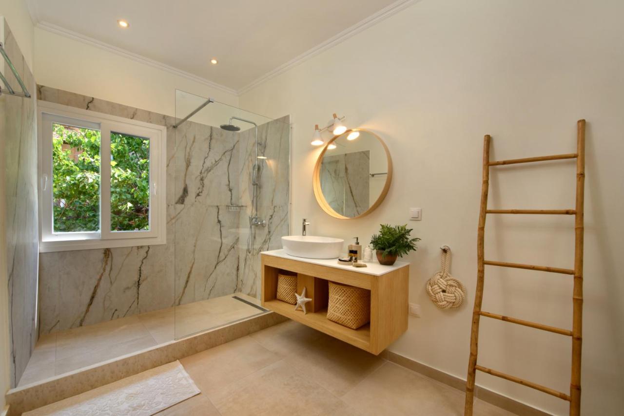 La Maisonette House In The Heart Of Liapades Close To Rovinia Beach & Paleokastritsa 외부 사진